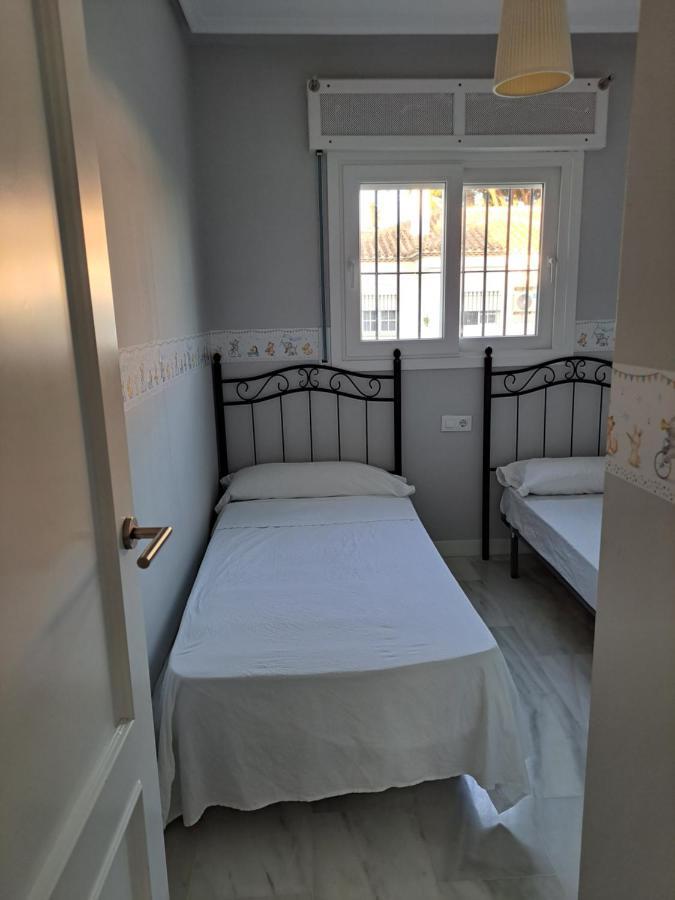 Apartamento Pinares Del Atlantico Чиклана де ла Фронтера Екстериор снимка